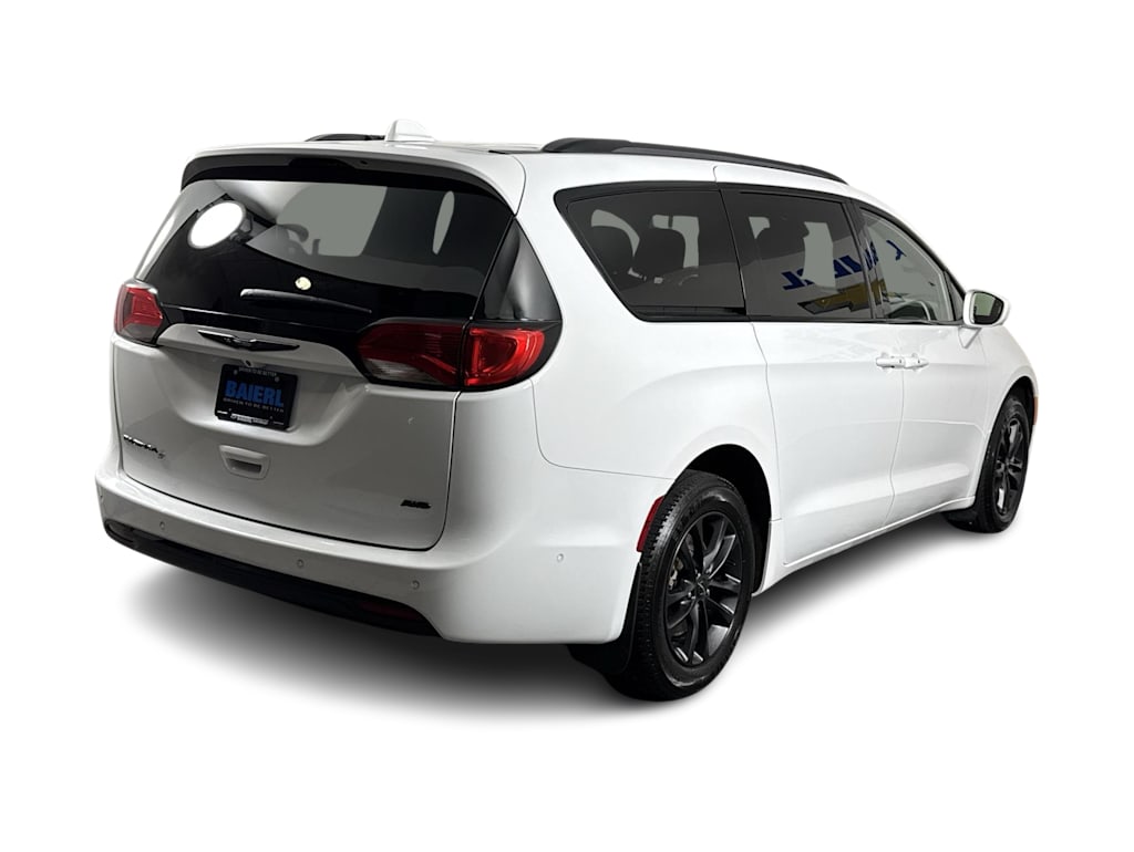 Thumbnail: 2020 Chrysler Pacifica - 13