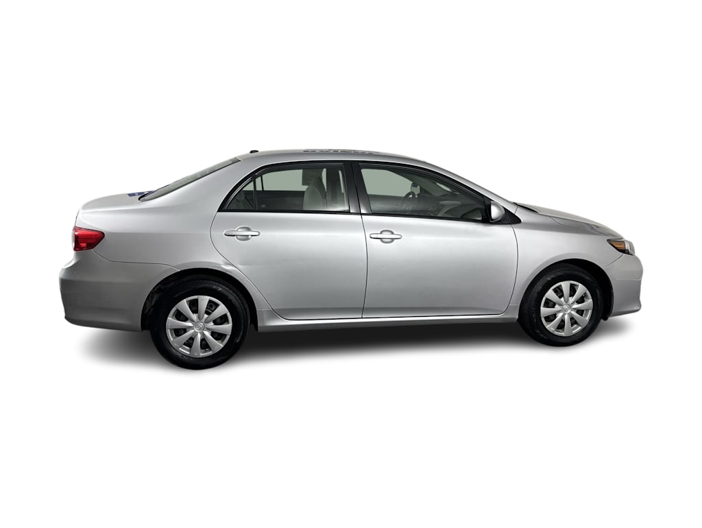 2011 Toyota Corolla S 17