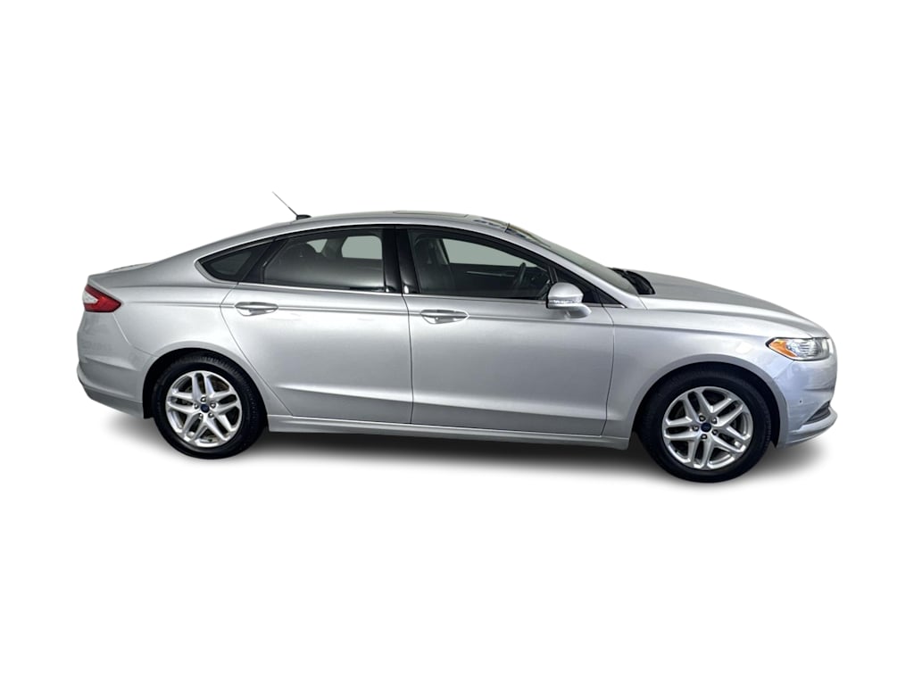Thumbnail: 2014 Ford Fusion - 16