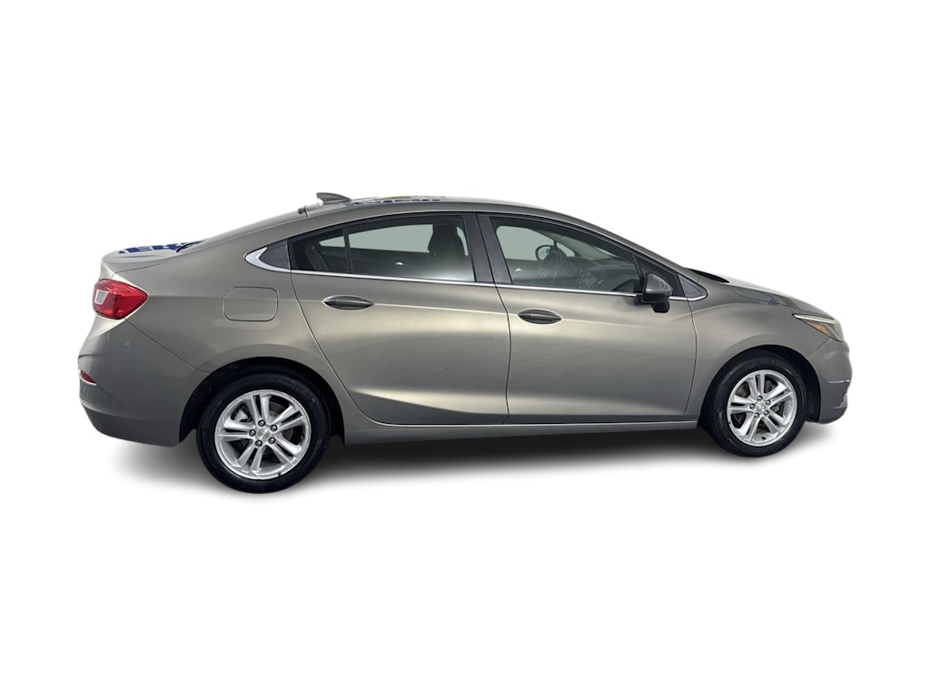 Thumbnail: 2017 Chevrolet Cruze - 15