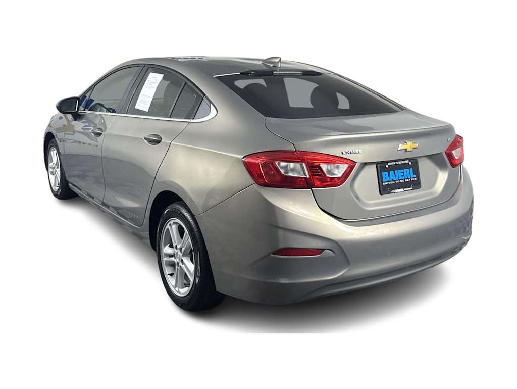 Thumbnail: 2017 Chevrolet Cruze - 3