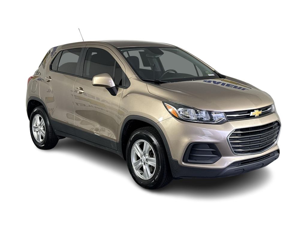 Thumbnail: 2018 Chevrolet Trax - 17