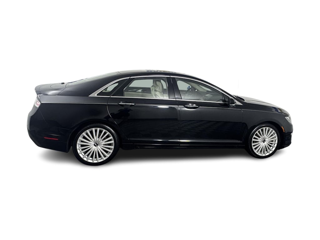 Thumbnail: 2017 Lincoln MKZ - 12