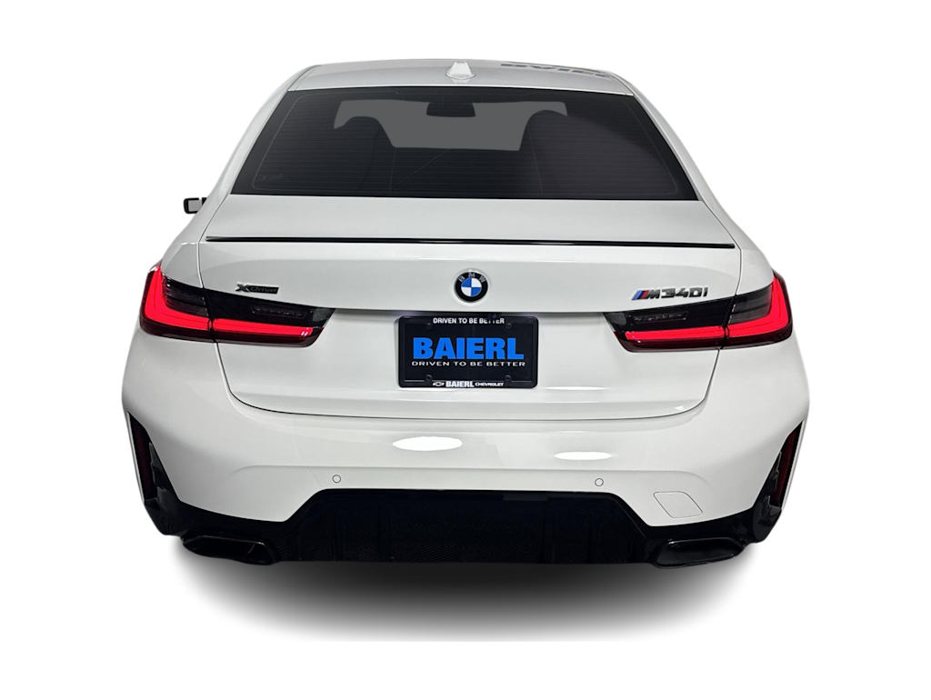 Thumbnail: 2025 BMW 3 Series - 4