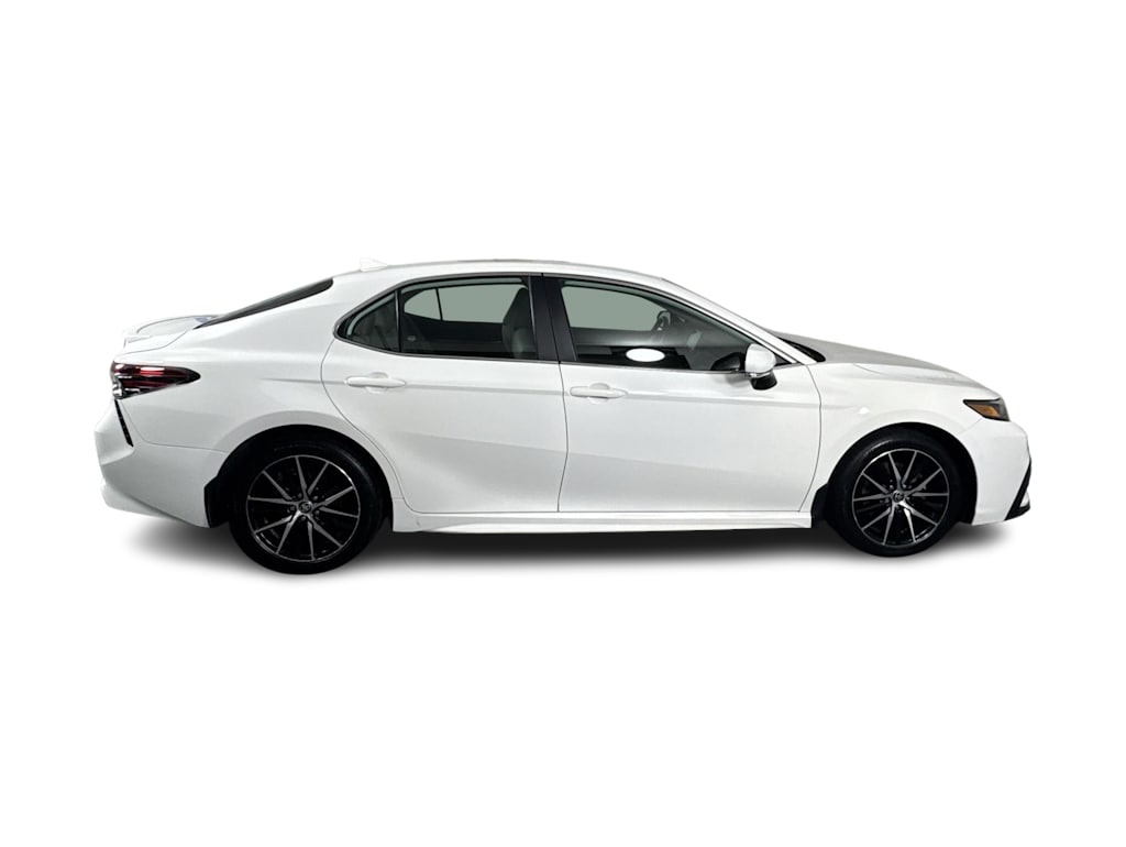 2023 Toyota Camry SE 16