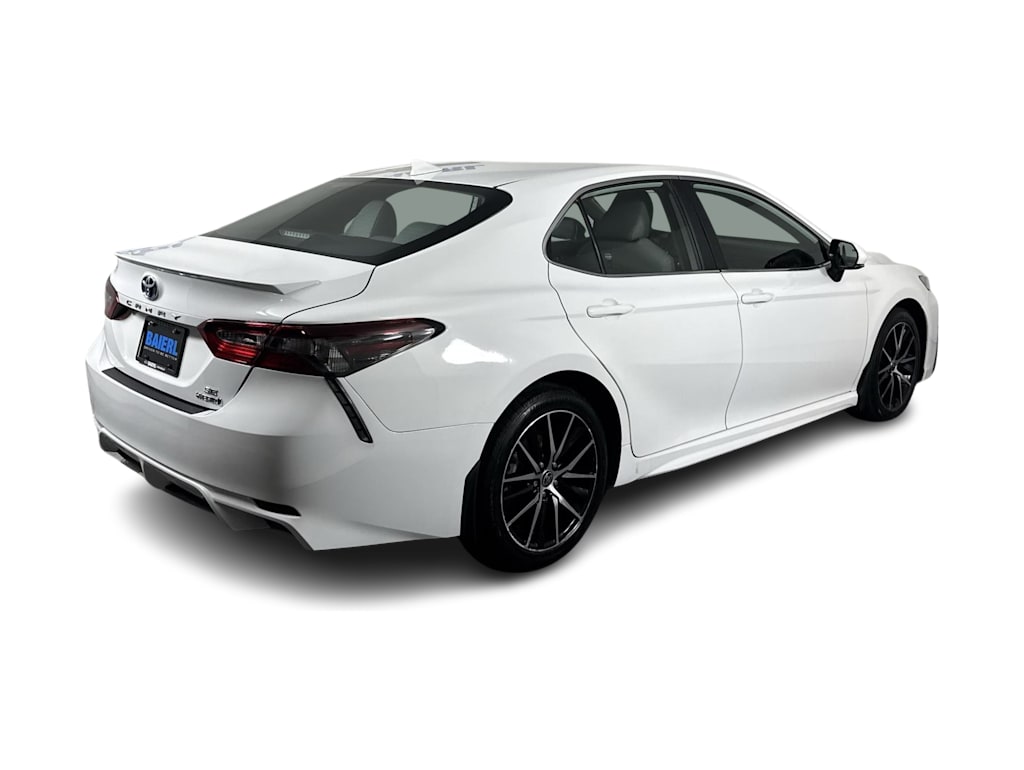 2023 Toyota Camry SE 15