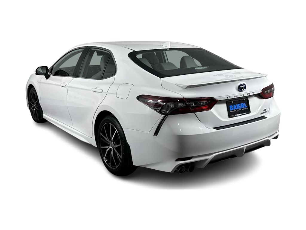 2023 Toyota Camry SE 3