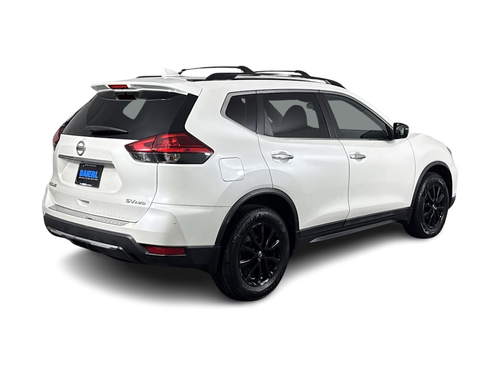 Thumbnail: 2017 Nissan Rogue - 14
