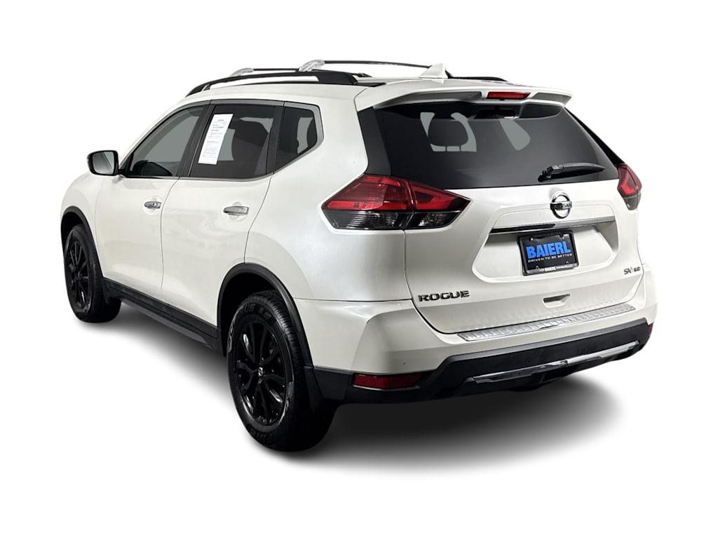 Thumbnail: 2017 Nissan Rogue - 3