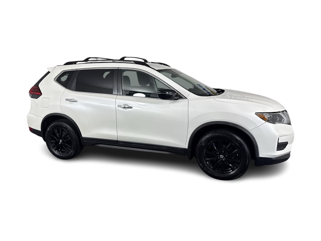 Thumbnail: 2017 Nissan Rogue - 15