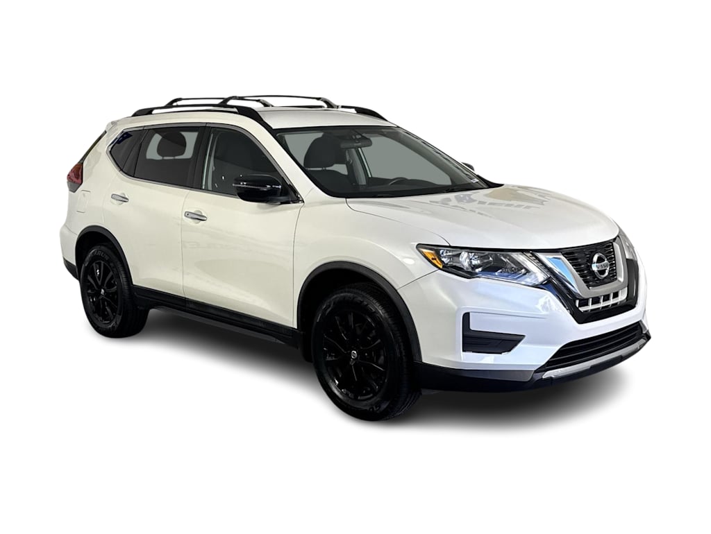 Thumbnail: 2017 Nissan Rogue - 16