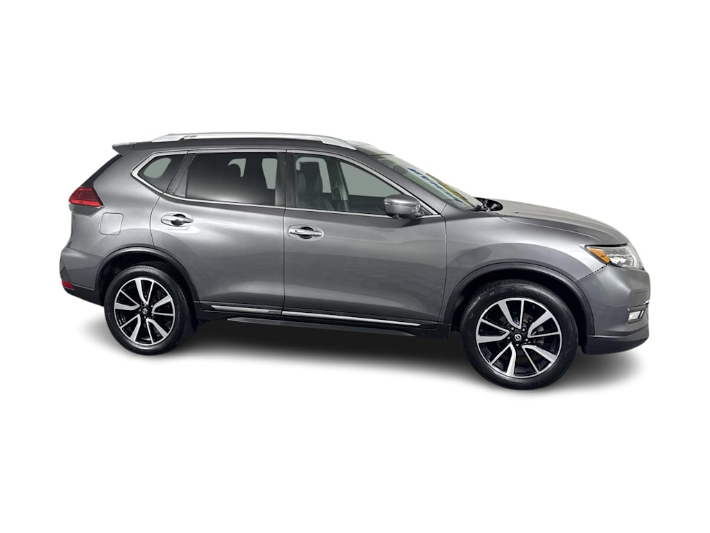 Thumbnail: 2017 Nissan Rogue - 16