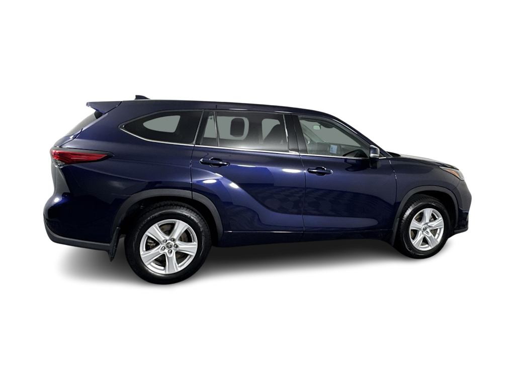 Thumbnail: 2021 Toyota Highlander - 14
