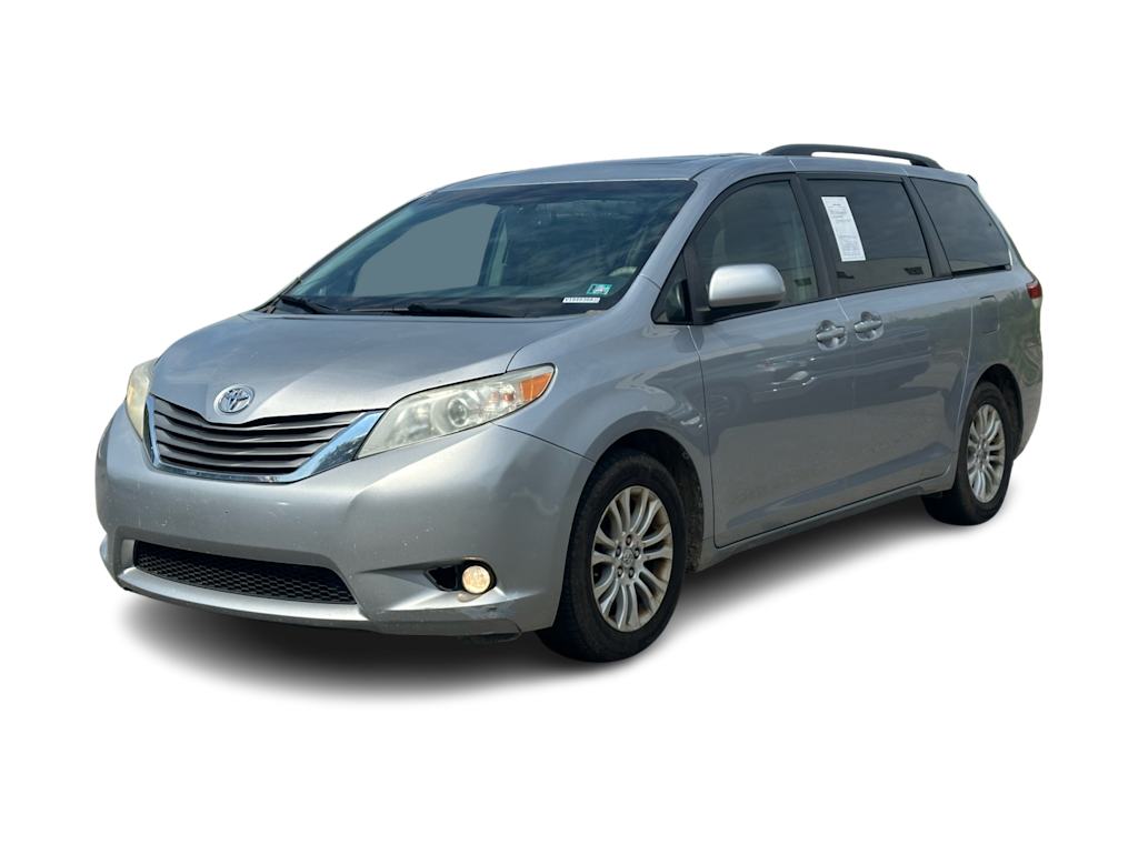 Thumbnail: 2012 Toyota Sienna - 12