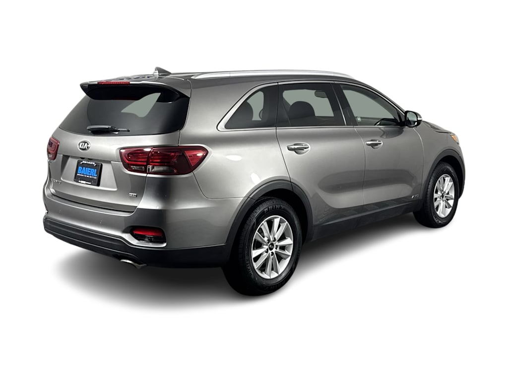 2019 Kia Sorento LX 16