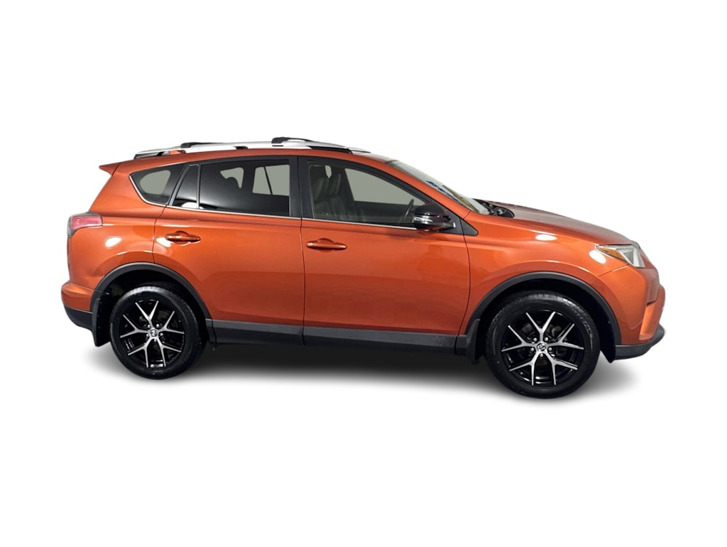 Thumbnail: 2016 Toyota RAV4 - 15