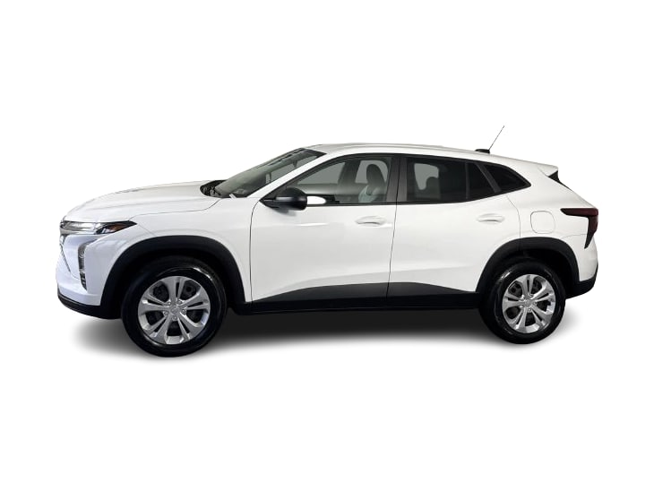 Thumbnail: 2024 Chevrolet Trax - 2
