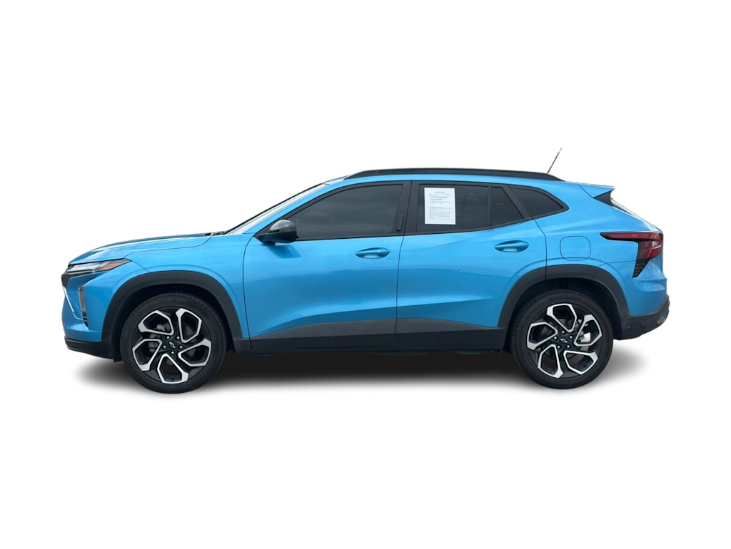 Thumbnail: 2025 Chevrolet Trax - 3