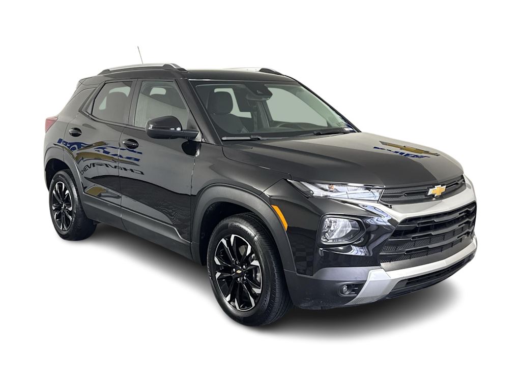 Thumbnail: 2023 Chevrolet TrailBlazer - 17