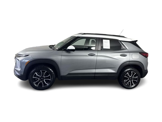 Thumbnail: 2025 Chevrolet TrailBlazer - 2