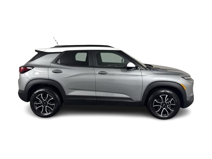 Thumbnail: 2025 Chevrolet TrailBlazer - 17