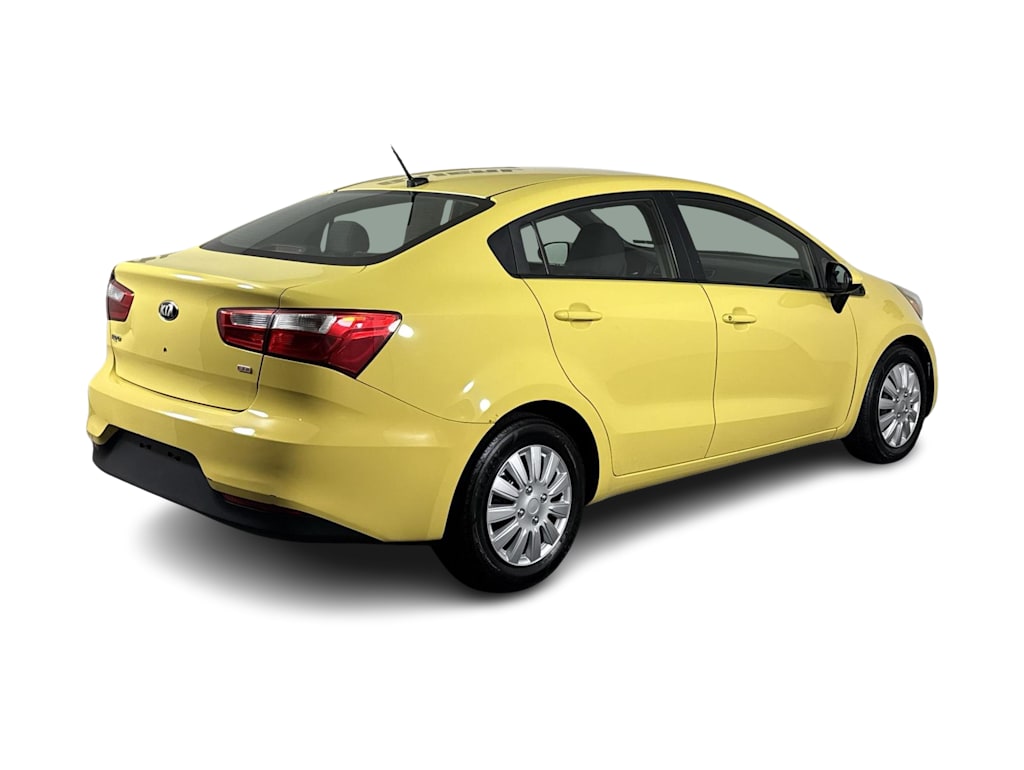Thumbnail: 2016 Kia Rio - 14