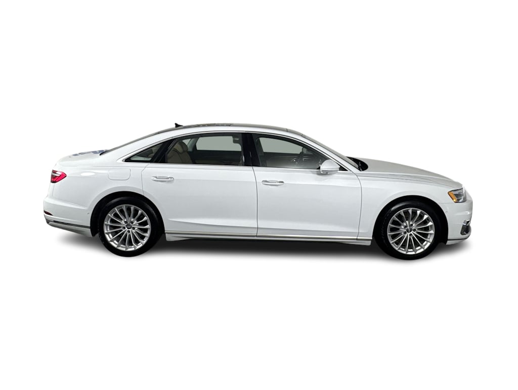 Thumbnail: 2020 Audi A8 - 13