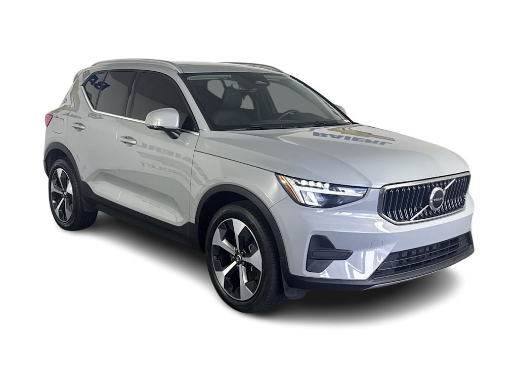 Thumbnail: 2025 Volvo XC40 - 15