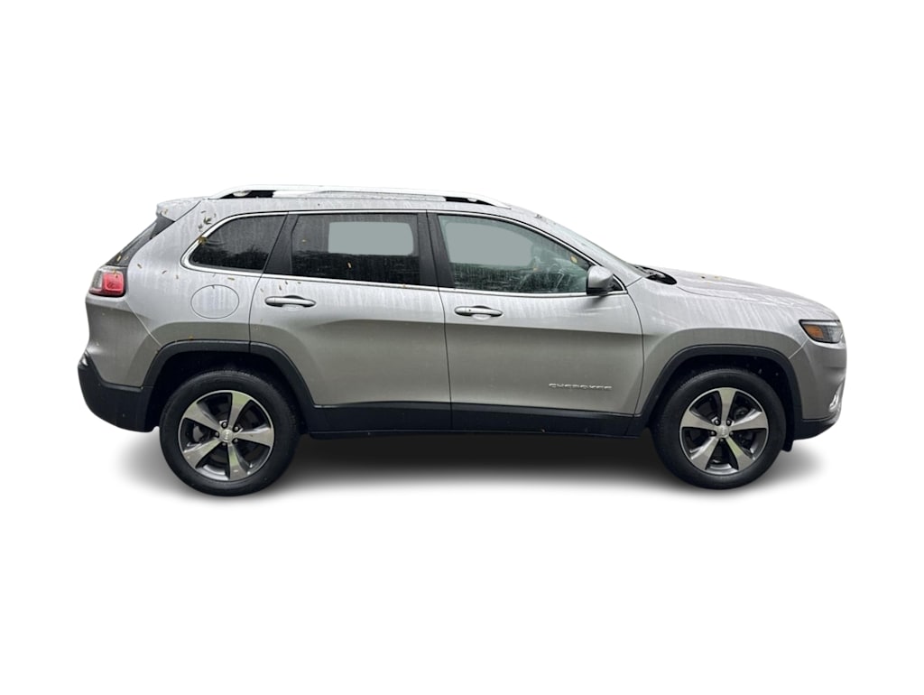 Thumbnail: 2019 Jeep Cherokee - 16