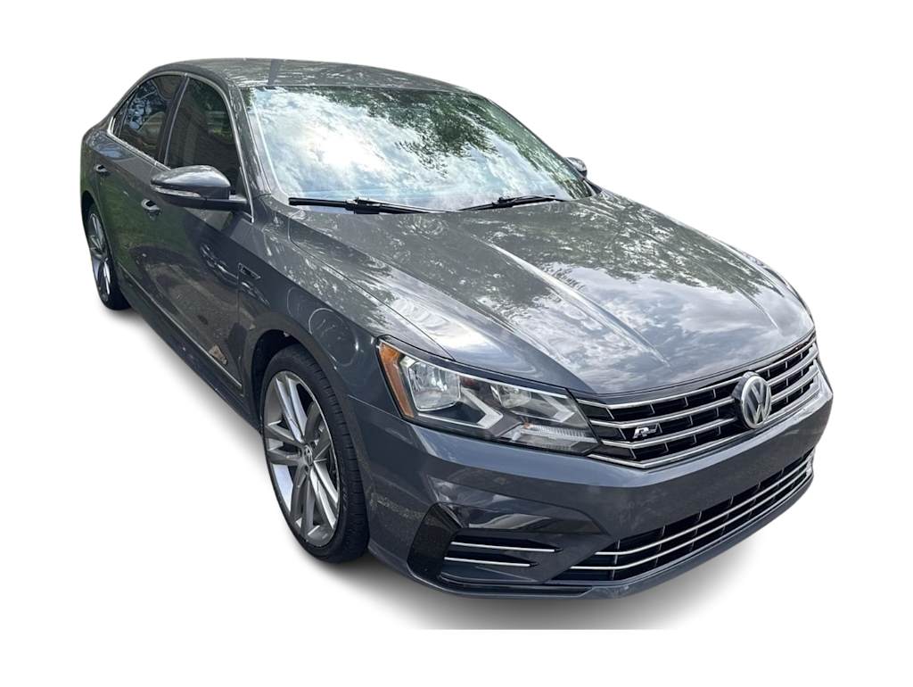 Thumbnail: 2017 Volkswagen Passat - 14