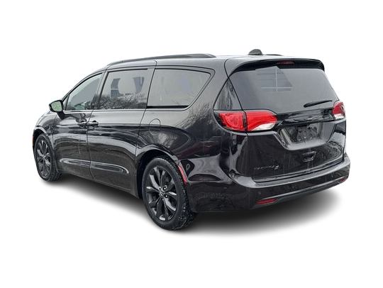 2019 Chrysler Pacifica Touring Plus 4