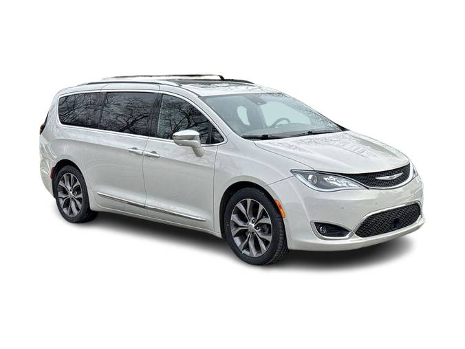 2020 Chrysler Pacifica Limited 16