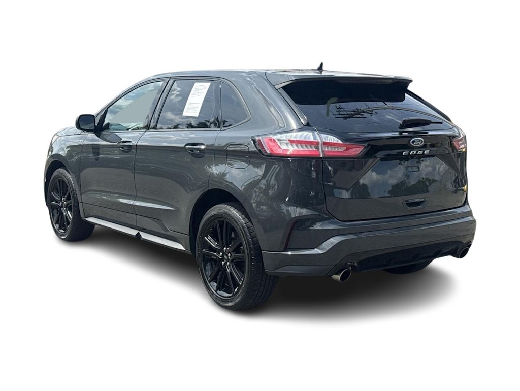 Thumbnail: 2021 Ford Edge - 3