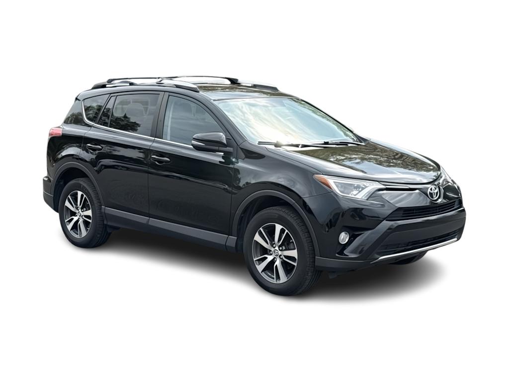 Thumbnail: 2016 Toyota RAV4 - 19