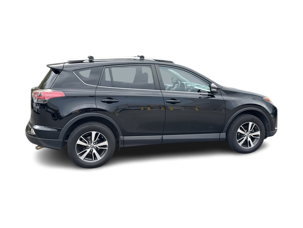 Thumbnail: 2016 Toyota RAV4 - 18