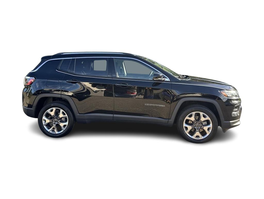 Thumbnail: 2022 Jeep Compass - 15