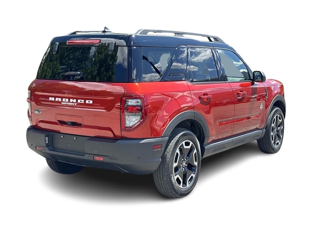 Thumbnail: 2023 Ford Bronco Sport - 14