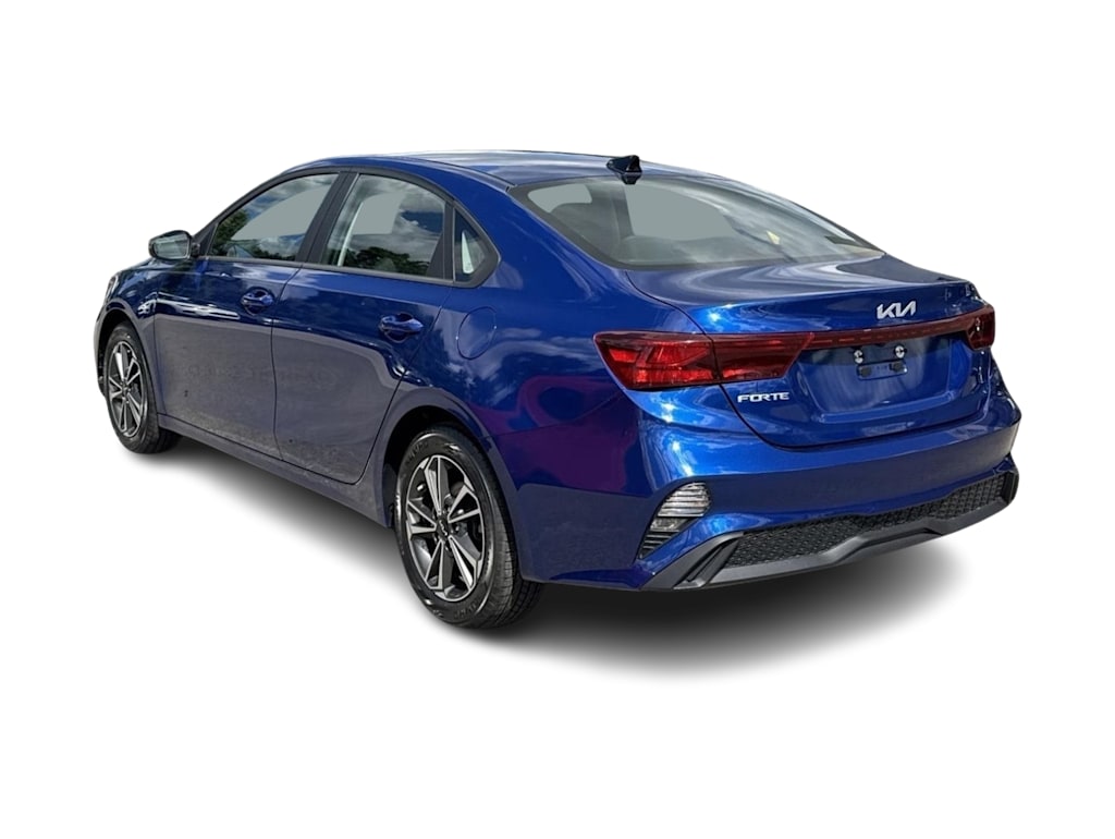 Thumbnail: 2023 Kia Forte - 4