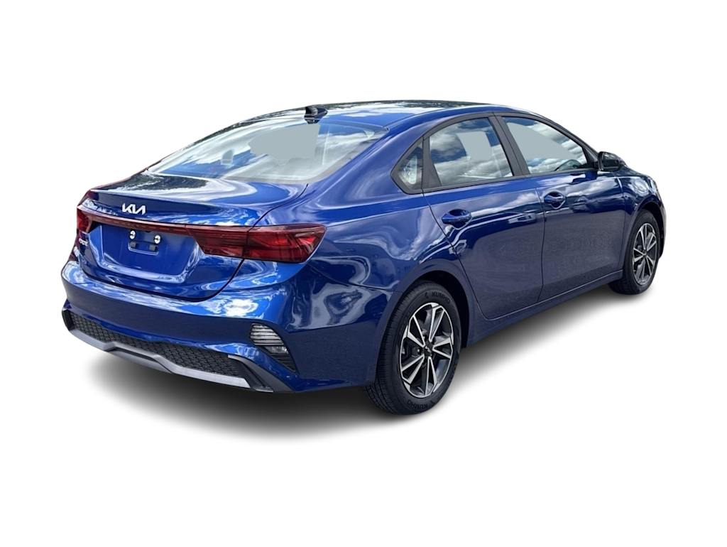 Thumbnail: 2023 Kia Forte - 14