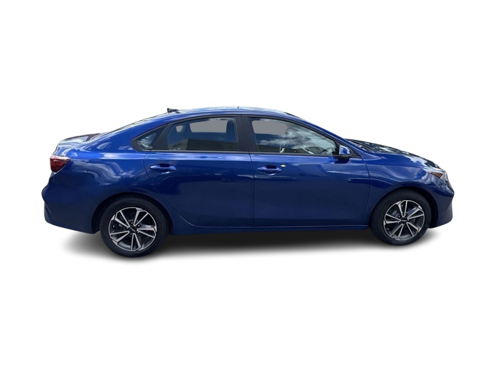 Thumbnail: 2023 Kia Forte - 15