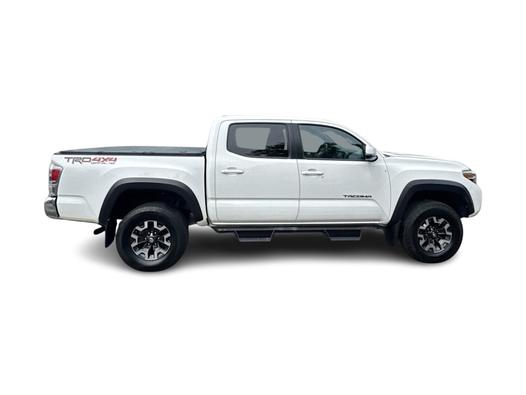 Thumbnail: 2020 Toyota Tacoma - 16