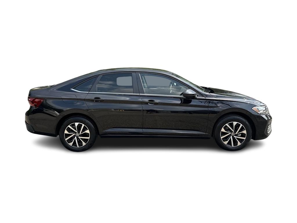 Thumbnail: 2024 Volkswagen Jetta - 18