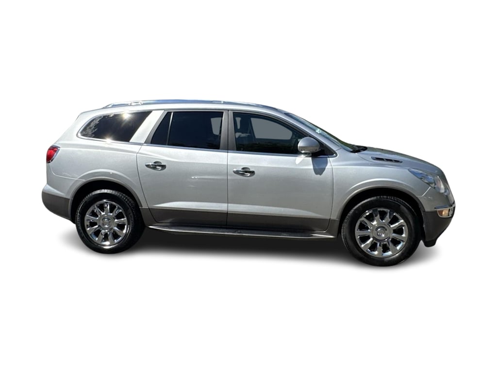 Thumbnail: 2011 Buick Enclave - 18
