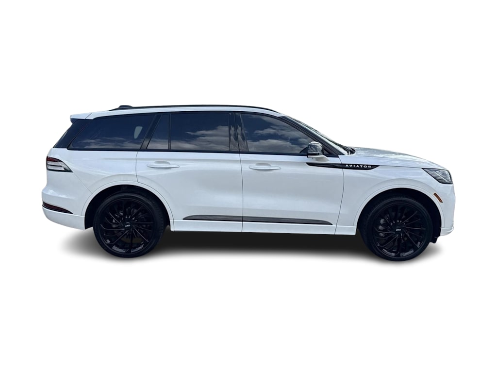 Thumbnail: 2025 Lincoln Aviator - 16