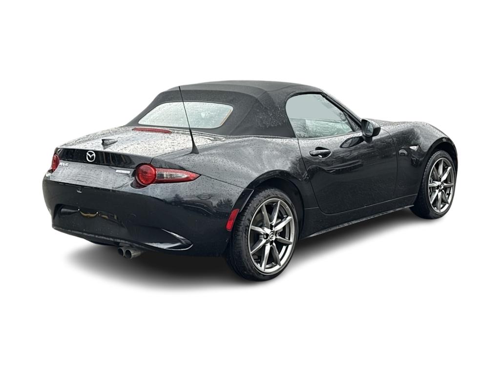 Thumbnail: 2023 Mazda MX-5 Miata - 15
