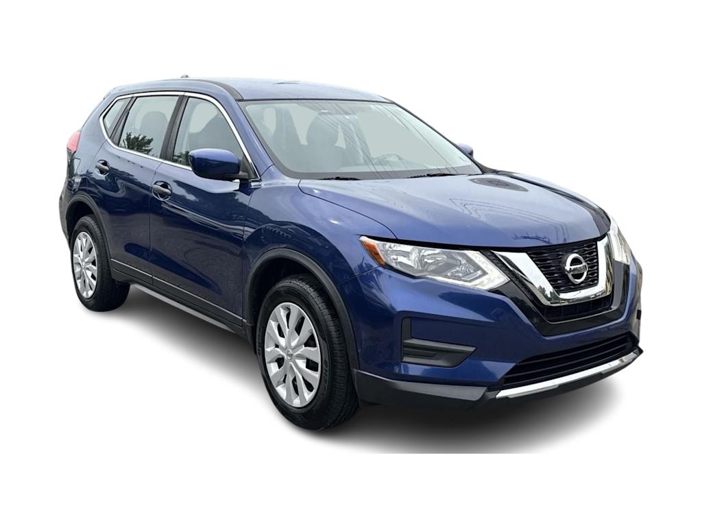 Thumbnail: 2017 Nissan Rogue - 16