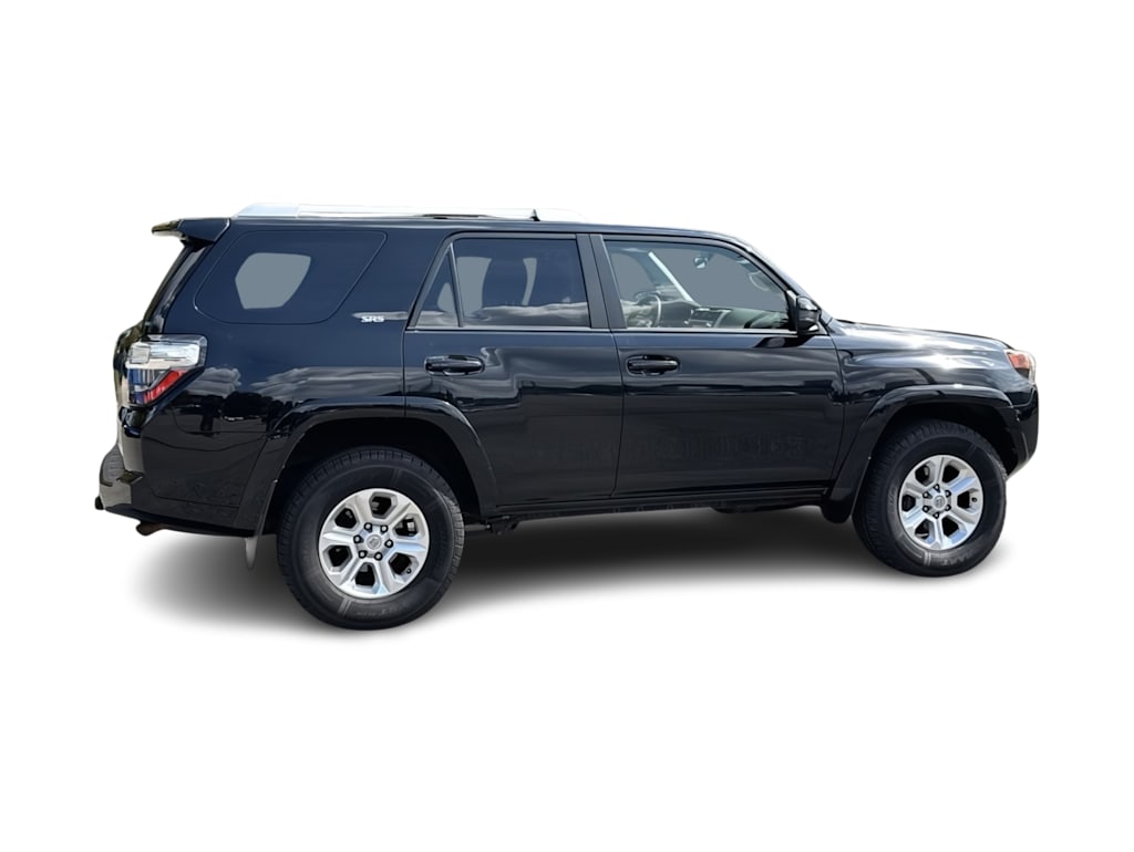 Thumbnail: 2015 Toyota 4Runner - 18