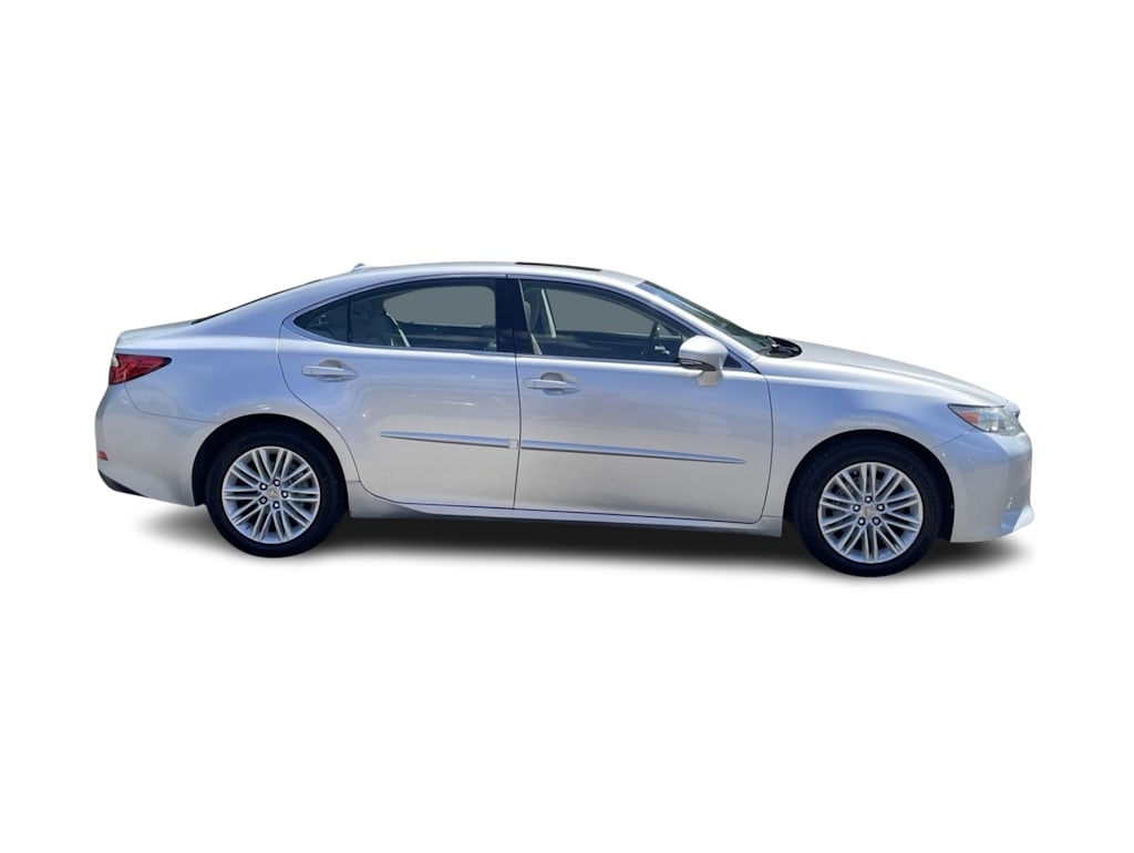 Thumbnail: 2013 Lexus ES - 18