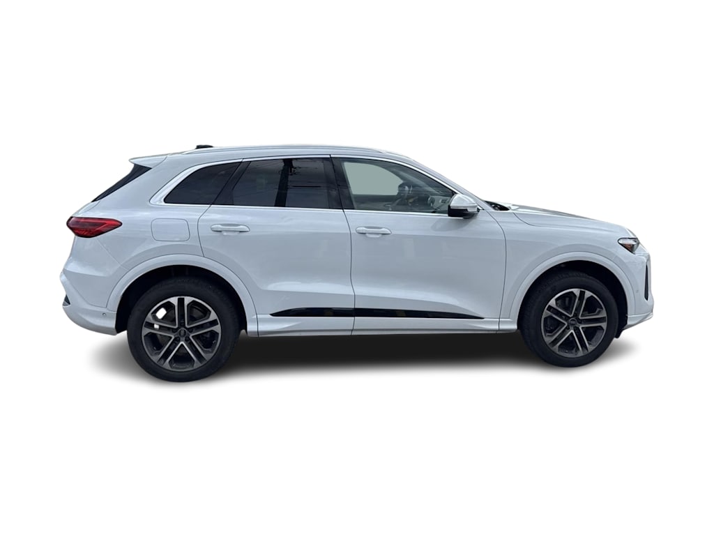 Thumbnail: 2025 Audi Q5 - 18