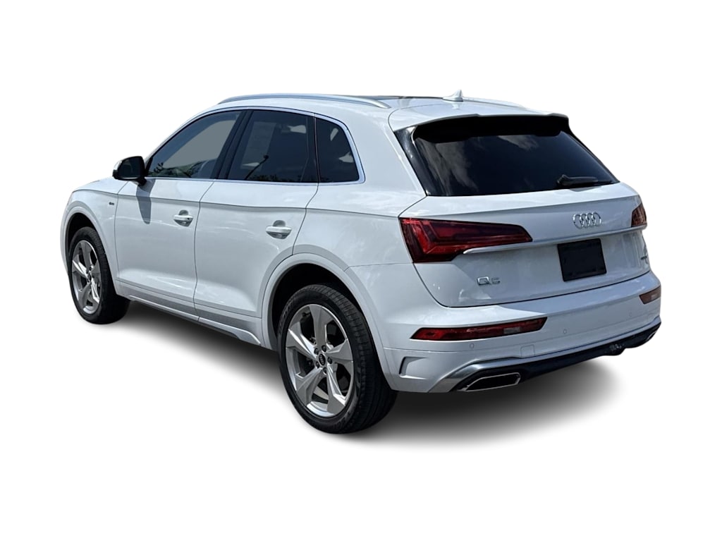 Thumbnail: 2022 Audi Q5 - 4